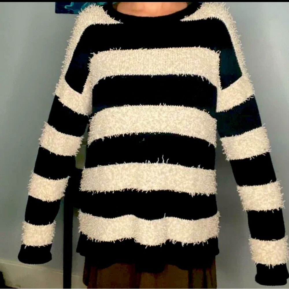 AE vintage boyfriend sweater